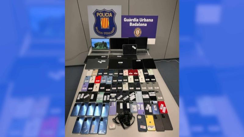 Un home detingut per la receptació de més de 60 telèfons mòbils a Badalona