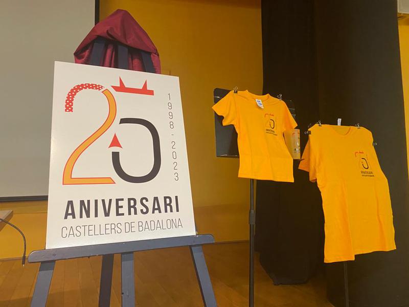 Els castellers de Badalona celebren el seu 25è aniversari