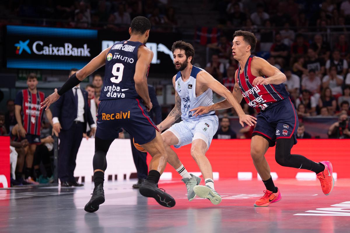 ricky-fa-un-clinic-i-posa-la-penya-a-semifinals-88-96