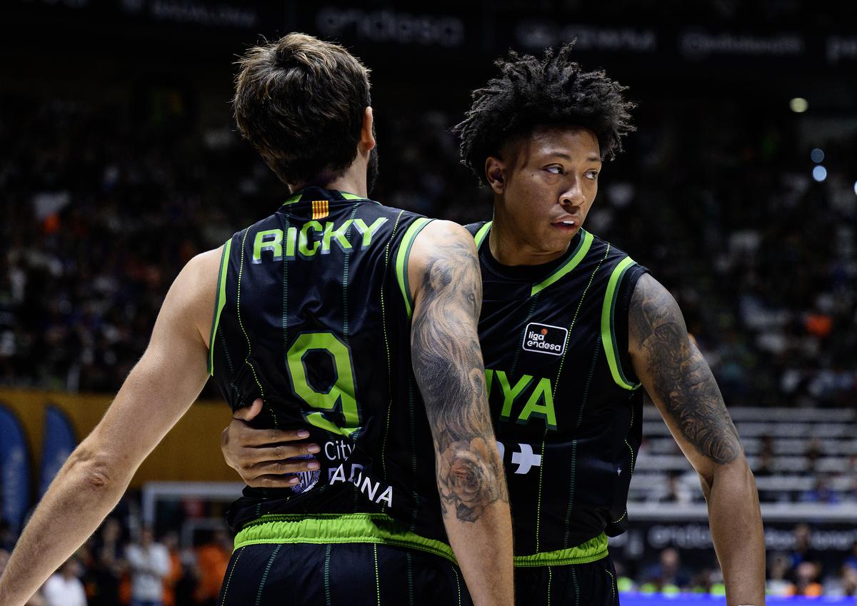 penya-s-estrena-contra-bnei-israelia-amb-public