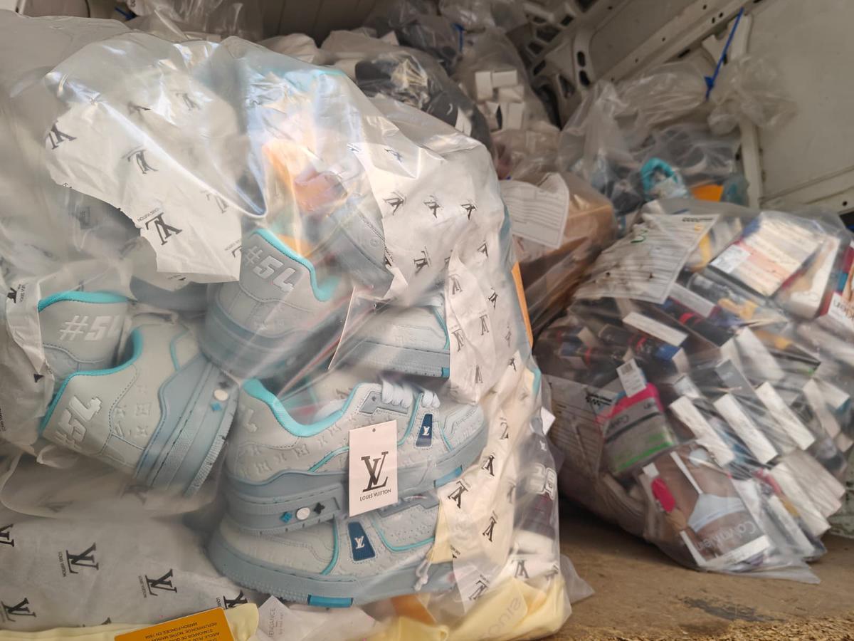 la-guardia-civil-inicia-un-dispositiu-contra-una-xarxa-de-productes-falsificats-a-badalona