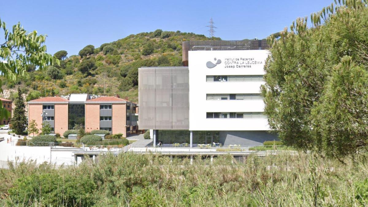 linstitut-josep-carreras-i-una-extreballadora-acomiadada-tanquen-un-acord-abans-del-primer-judici