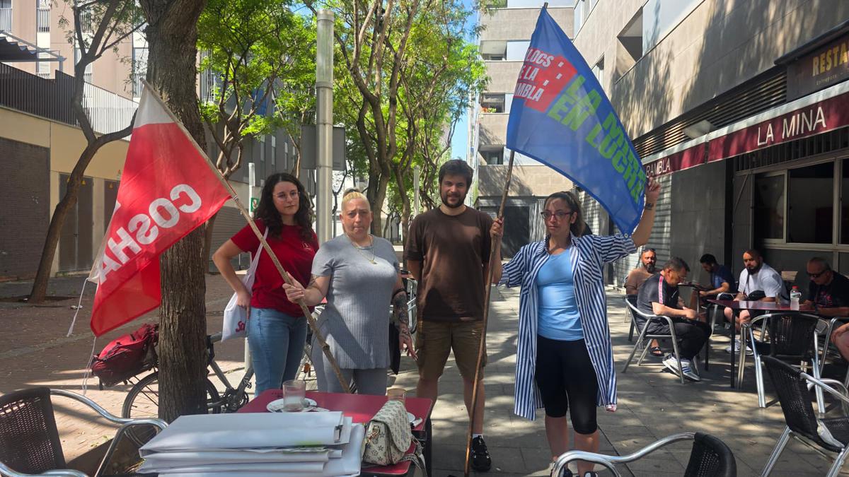 veins-dels-blocs-de-pisos-de-la-mina-ocupats-des-de-2017-reclamen-alternatives-al-departament-de-drets-socials