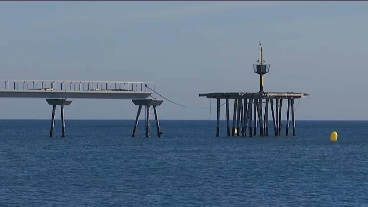 PONT PETROLI TRENCAT.jpg
