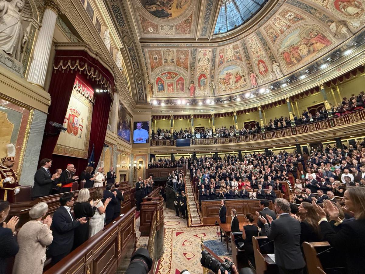FRAME FOTO PAPA CONGRES DIPUTATS 2.jpg