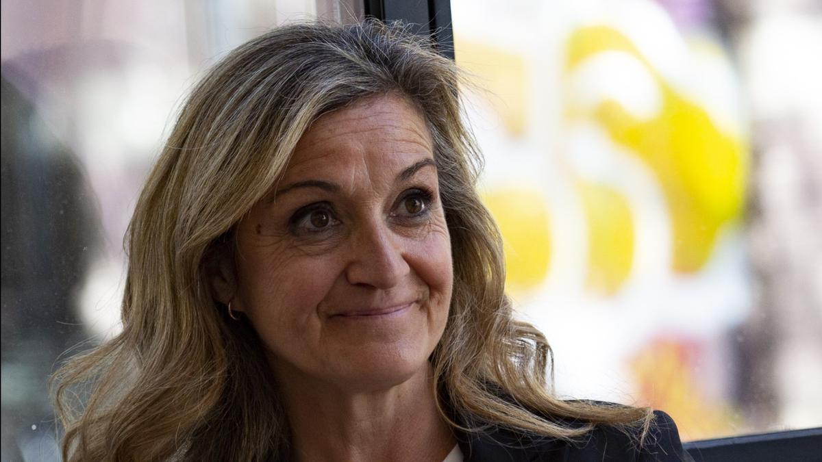 la-periodista-badalonina-esther-vera-premi-nacional-de-comunicacio-2025