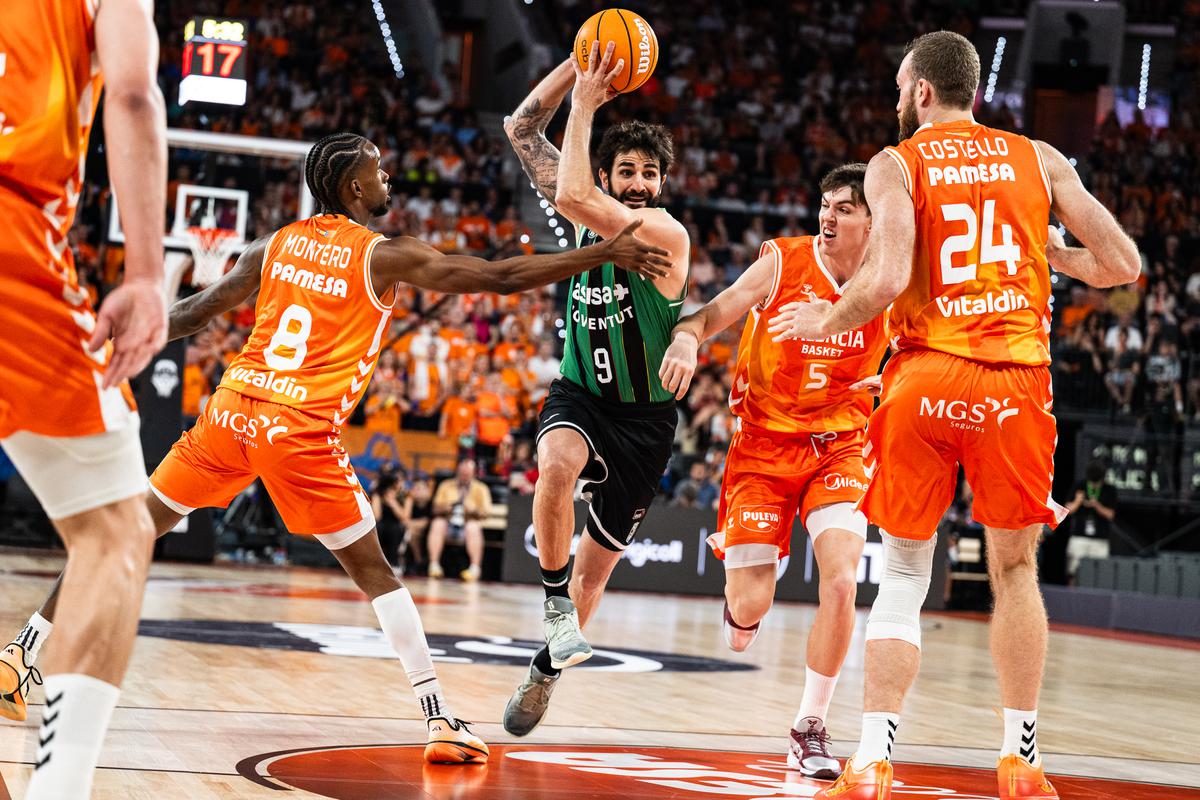la-penya-te-mala-sort-i-perd-a-la-prorroga-en-un-partit-de-record-118-117