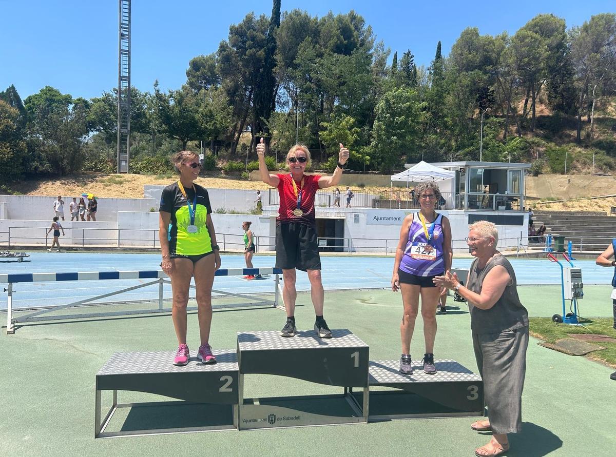 exit-dels-esportistes-del-club-atletisme-de-badalona-al-campionat-de-catalunya-master-de-sabadell