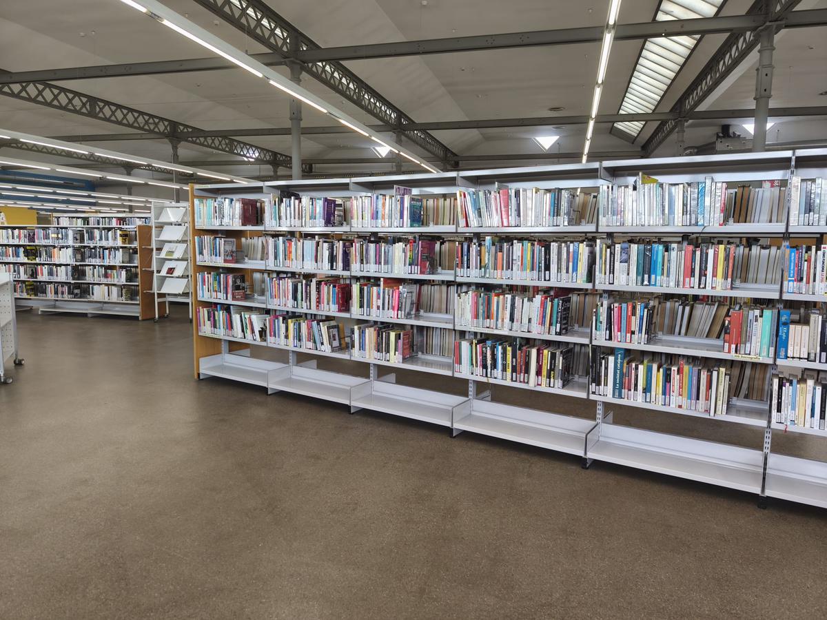 reobertura biblioteca can casacuberta (3).jpeg