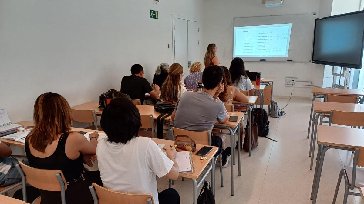 cursos català CNL 4.jpg