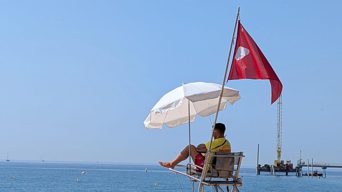 bandera vermella 3.jpeg