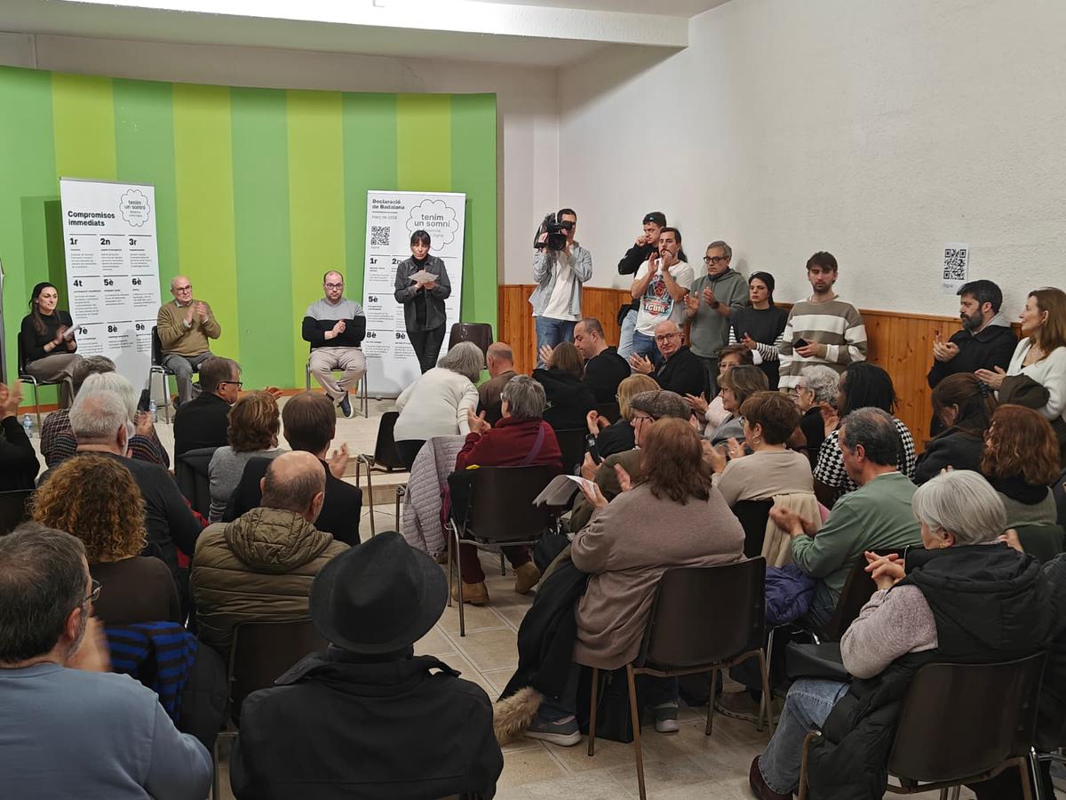 una-seixantena-dentitats-reclamen-accions-per-combatre-el-sensellarisme-amb-la-declaracio-de-badalona