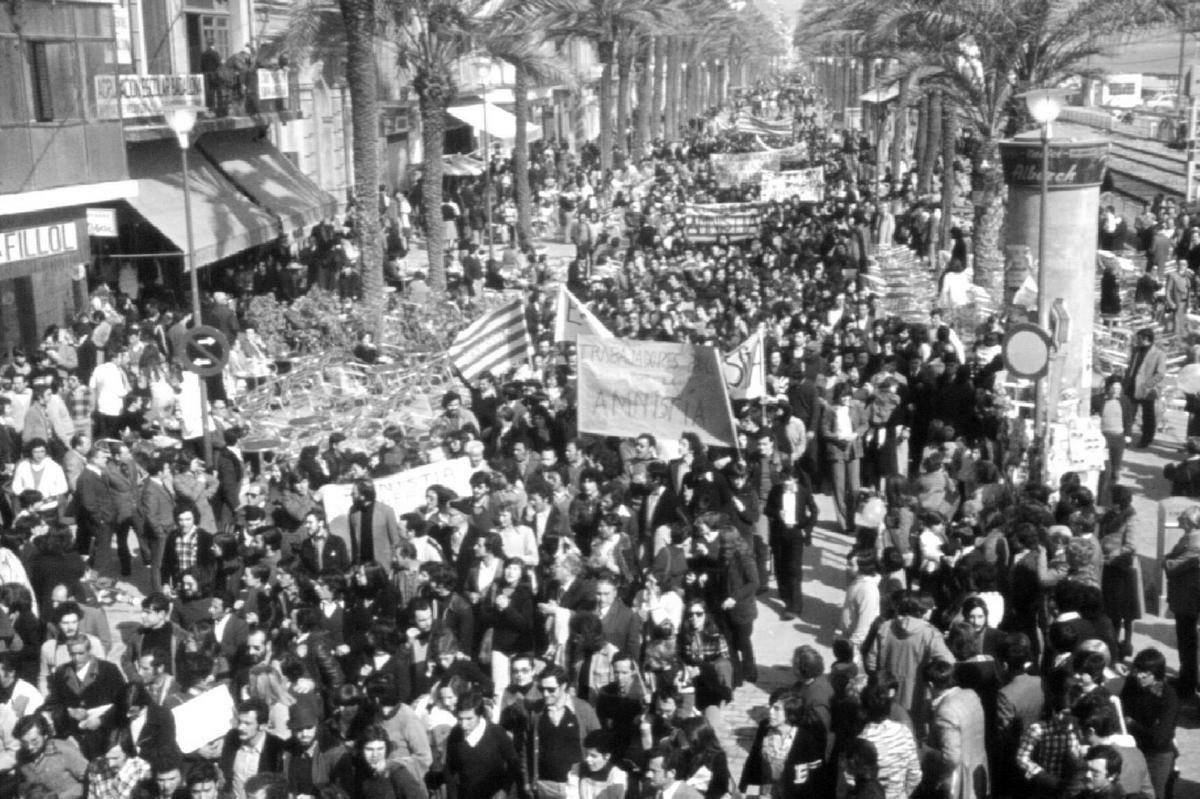 50-anys-de-la-primera-manifestacio-democratica-consentida-a-tot-lestat-celebrada-a-badalona