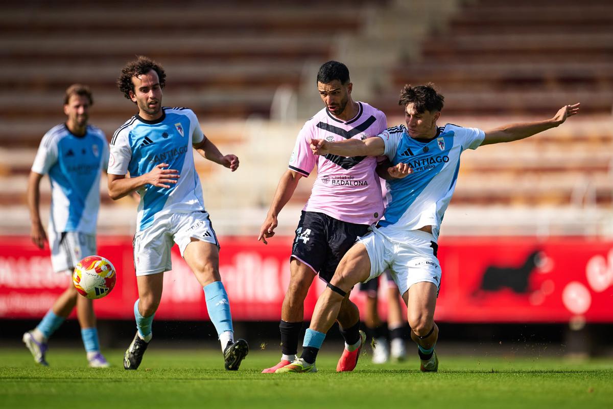 el-badalona-sencalla-a-santiago-i-haura-de-buscar-una-nova-gesta-a-la-tornada-3-0