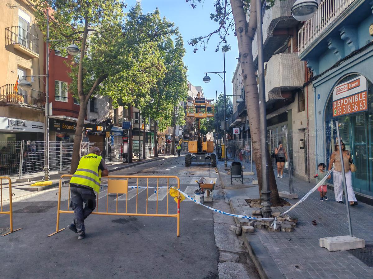 comenca-2a-fase-obres-carrer-francesc-layret