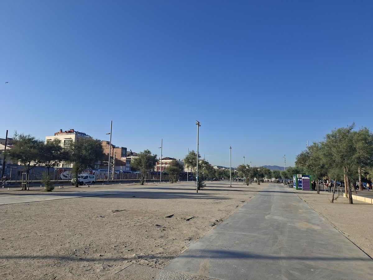 clubs esportius tancament aparcament estació rodalies (3).jpg