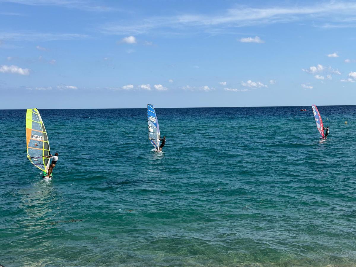 vent-obliga-cancel-lar-campionat-funboard-slalom-badalona