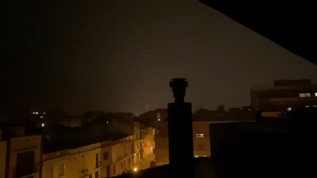 pluja-deixa-carrers-sense-llum-i-inundats-badalona