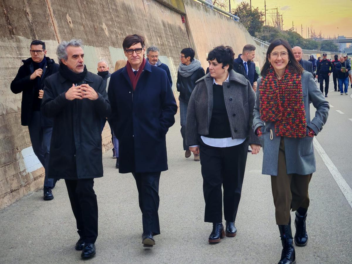 Desconcert entre els usuaris de rodalies pel tall de l'R1